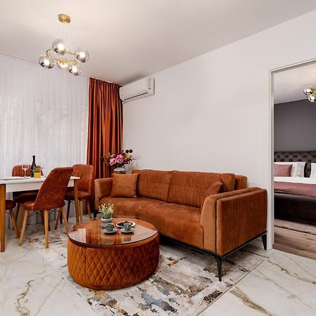 Cooper And Wood Elegance Orizont Galleries Букурещ Екстериор снимка